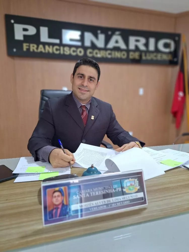 Vereador Dr. Moizés Segundo destaca projetos, homenagens e novas iniciativas em sessão da Câmara de Santa Terezinha-PB