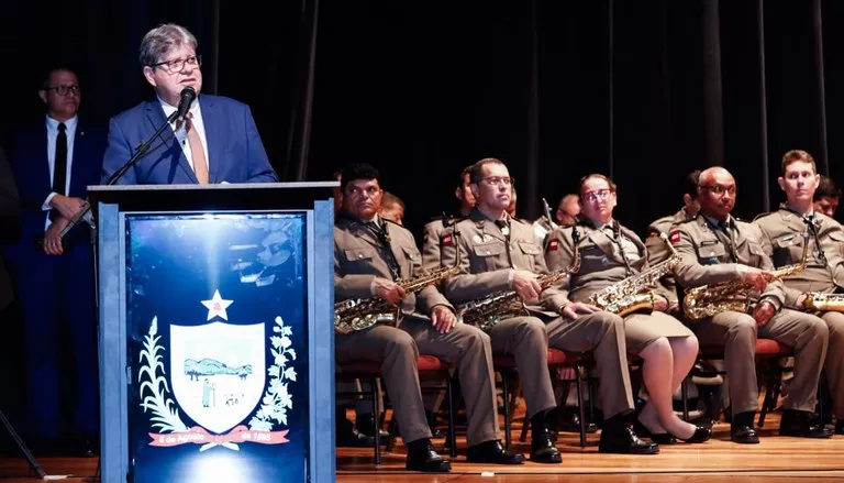 João Azevêdo assina medida provisória e assegura reajuste salarial acordado com as Forças de Segurança da Paraíba