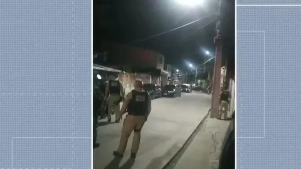 Homem que matou irmã e se suicidou em João Pessoa mantinha arsenal e planos para atacar familiares, diz polícia