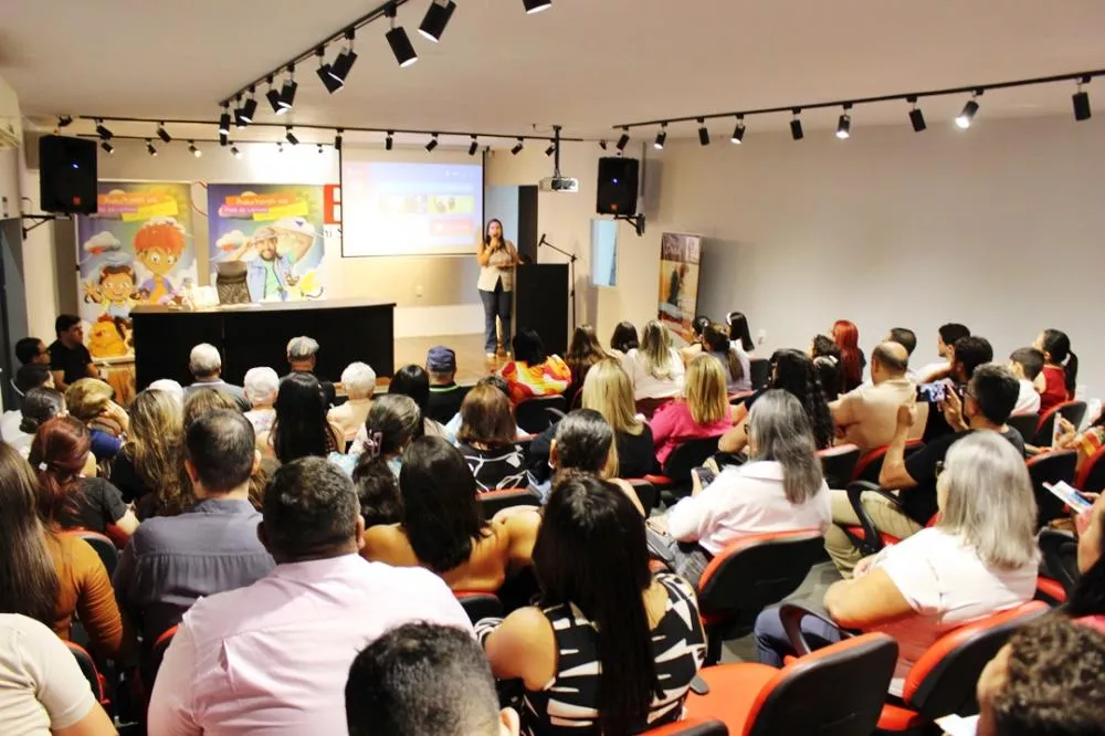 FUNES recebe lançamento da nova obra infantil de Junior Misaki em noite de casa cheia