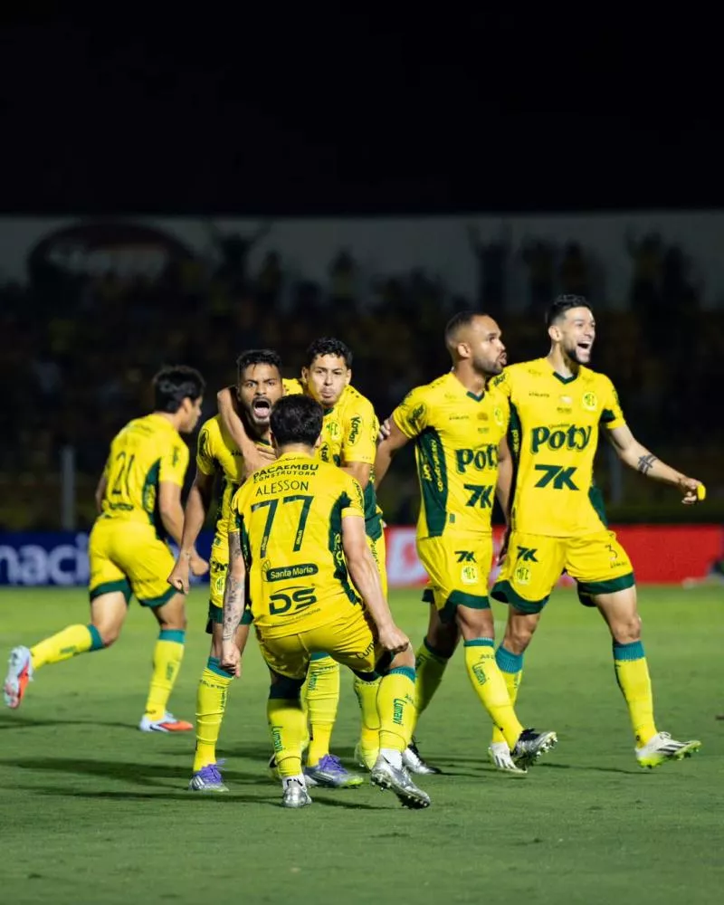 Mirassol tropeça no Red Bull Bragantino e tem vaga no G-4 do Brasileirão ameaçada