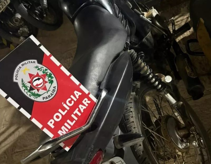 Polícia Militar apreende motocicleta irregular durante abordagem em Patos