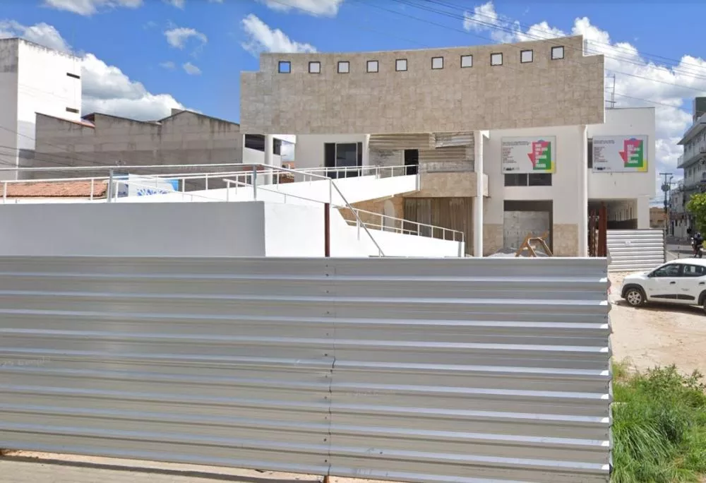 Empresa é contratada para concluir obras do Teatro Municipal Ernani Sátyro, em Patos