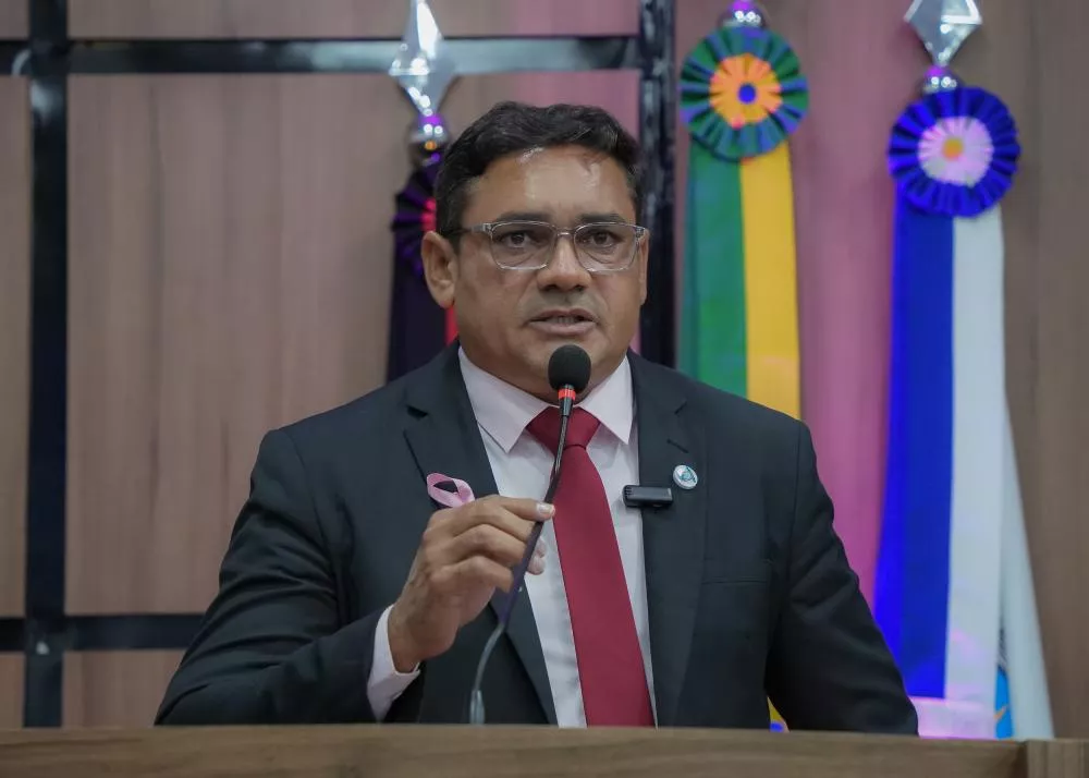 Júnior Contigo cobra calçamento da Rua Jovino Lustosa, no bairro Jatobá