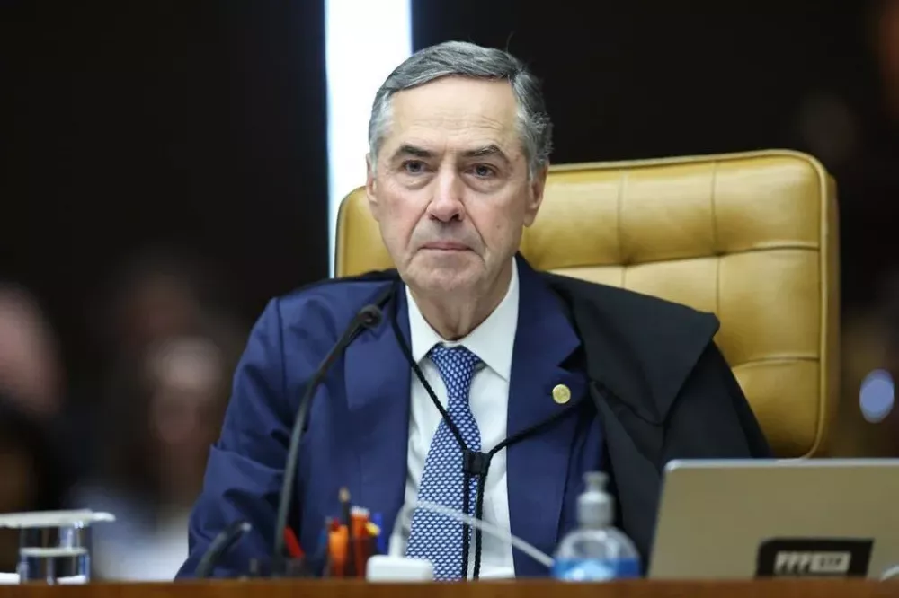 Ministro Luís Roberto Barroso anuncia saída do STF após 12 anos de atuação