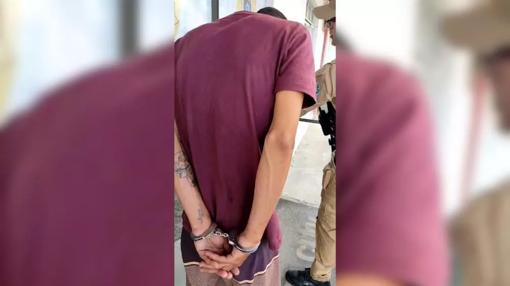 Homem é preso em flagrante após esfaquear companheira grávida em João Pessoa