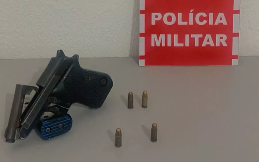 Polícia Militar apreende arma de fogo no bairro Multirão, em Patos, e conduz suspeito à delegacia