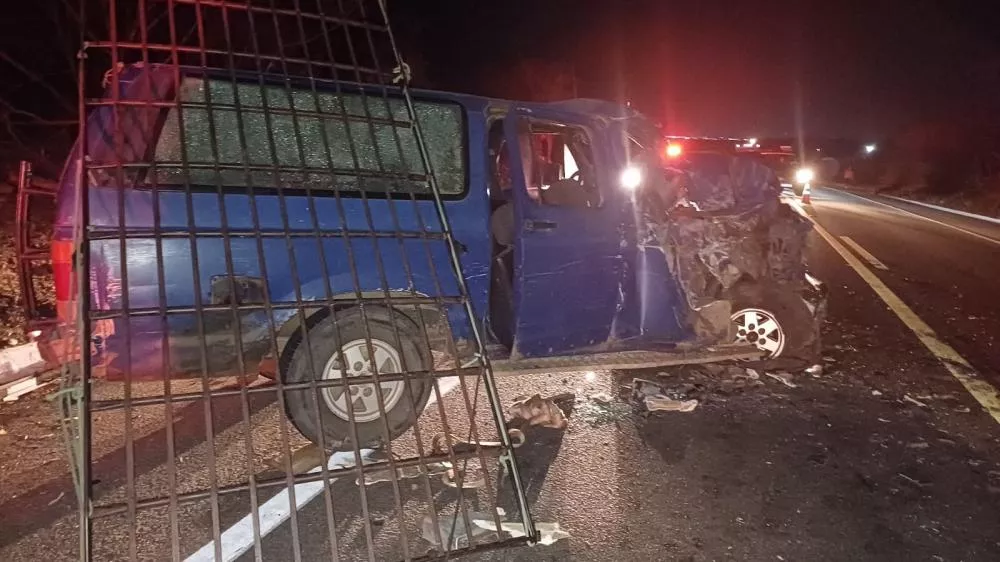 Acidente na BR-230, entre Patos e Santa Gertrudes, foi causado por ultrapassagem indevida, confirma PRF; vítima permanece em estado grave no Hospital Regional