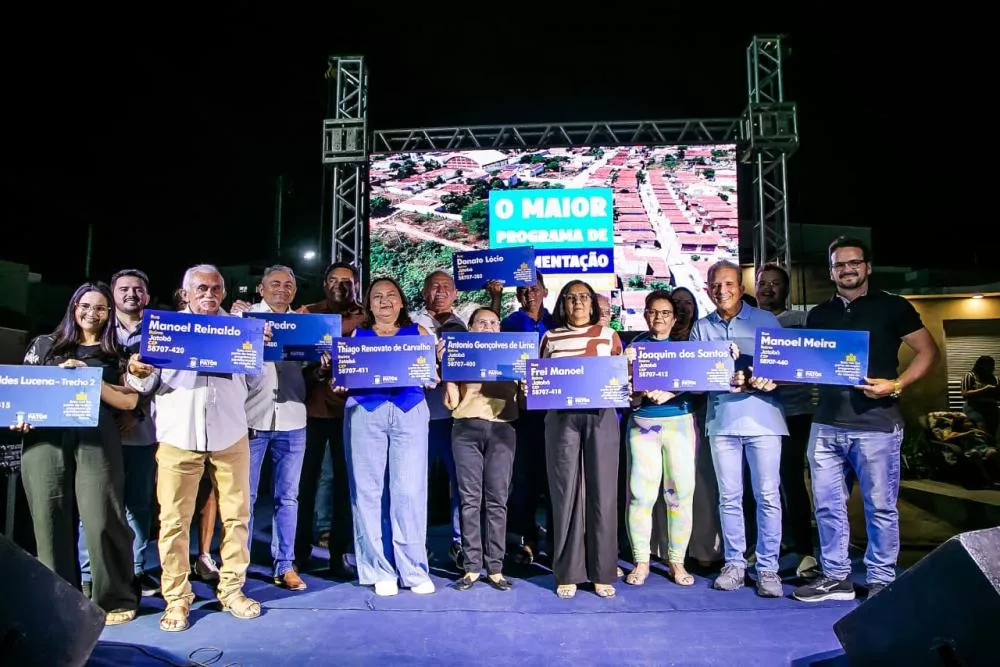 Prefeitura de Patos entrega pavimentação de 10 ruas no bairro do Jatobá