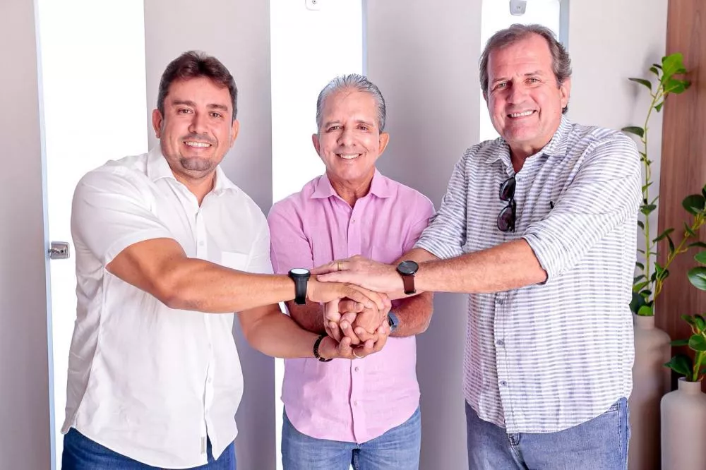 Prefeito de Sousa, Helder Carvalho e ex-prefeito, Fábio Tyrone, declaram apoio a Nabor para o Senado