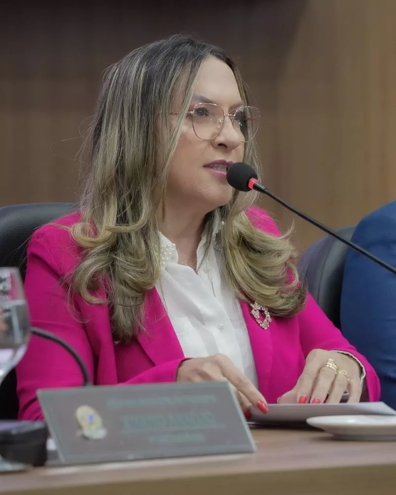 Presidente Tide Eduardo explica alteração na Lei Orgânica do Município que permite a nomeação de vereadores para funções administrativas do Estado; ouça