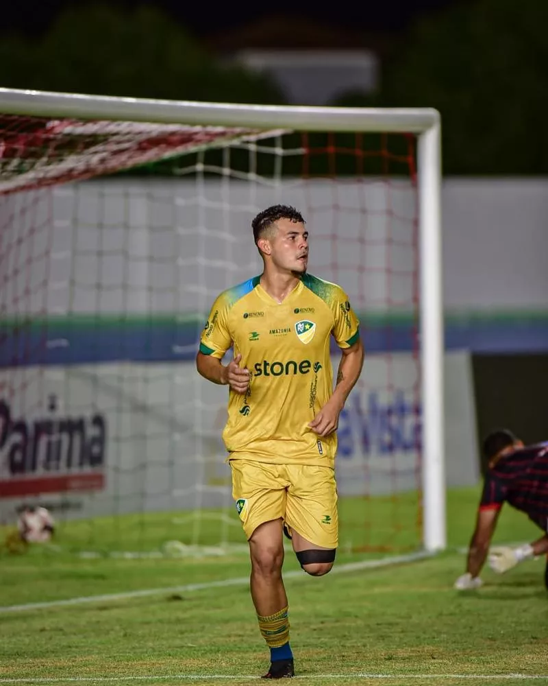 Foto: Instagram/@maxnobrega__