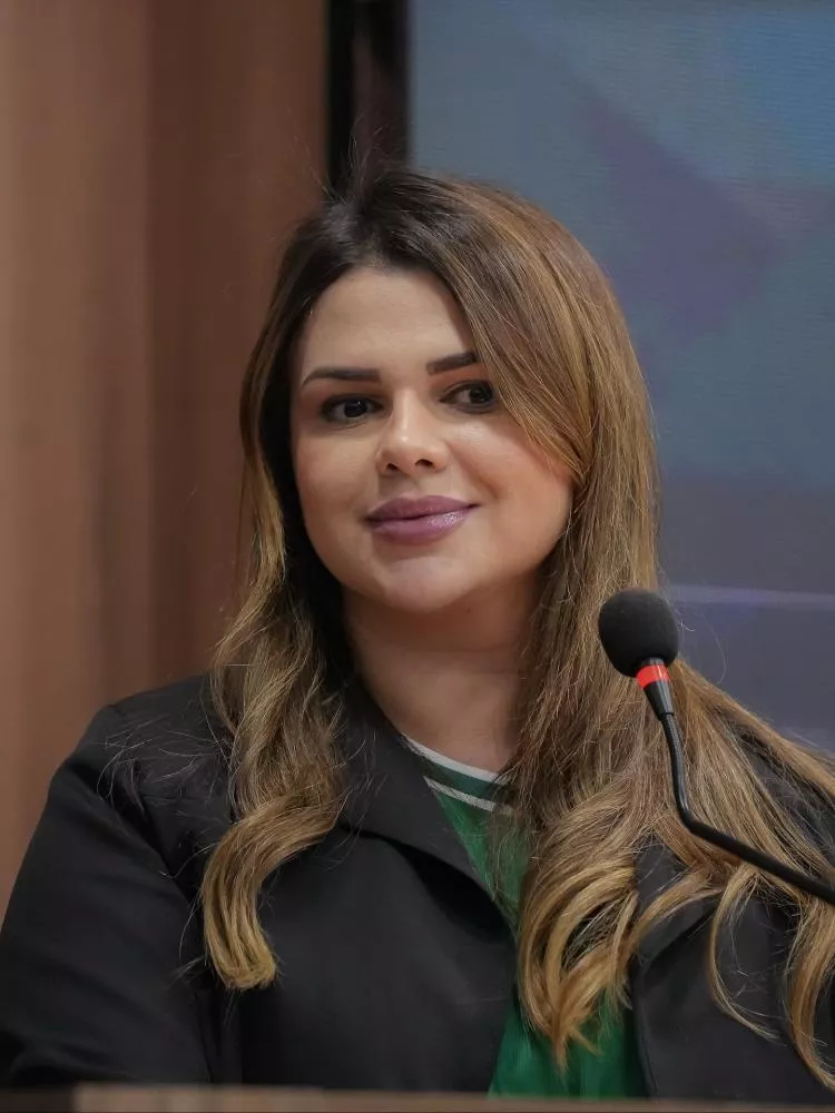 Vereadora Brenna Nóbrega solicita implantação do serviço de tratamento para pacientes com AVC, em Patos