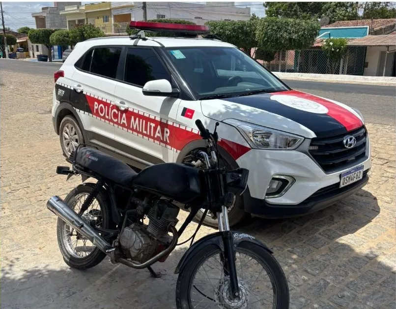 Moto com sinais de adulteração é apreendida pela Polícia Militar em Matureia