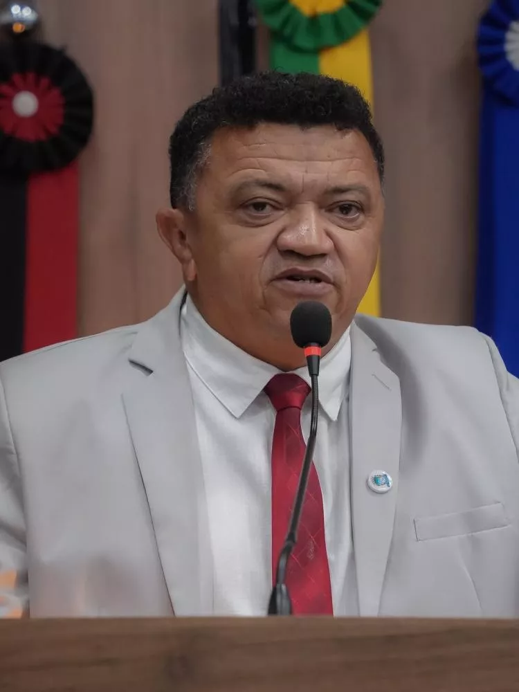 Décio Motos reforça pedido por telões no Terreiro do Forró para final da Libertadores em Patos: “Vai parar o país”