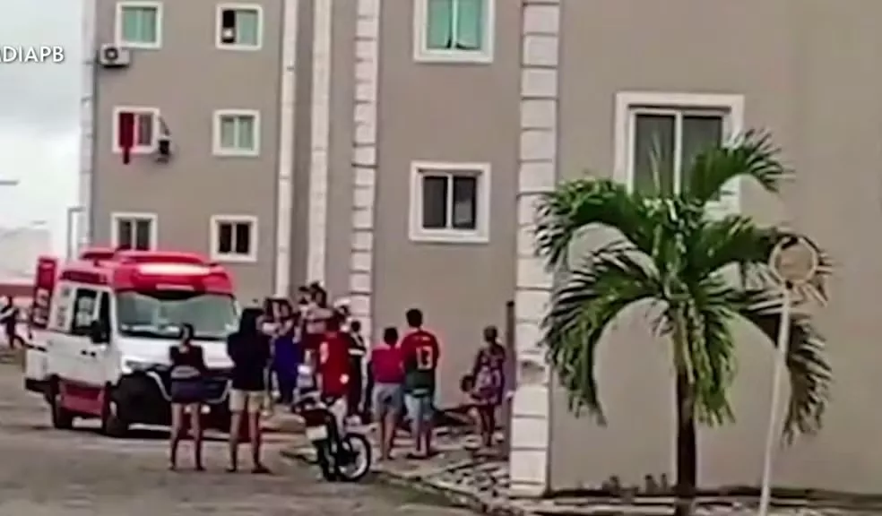 Mulher pula de prédio para escapar de agressões do marido em João Pessoa