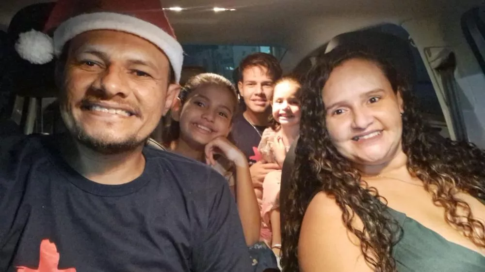 Grupo Impacto leva Natal solidário a famílias de Patos-PB na noite de 24 de dezembro