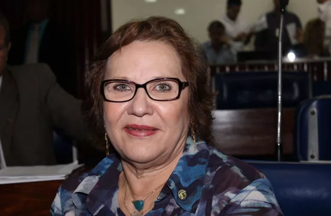 Prefeita de Guarabira diz que não prometeu voto a Efraim Filho, mas pode votar nele no segundo turno