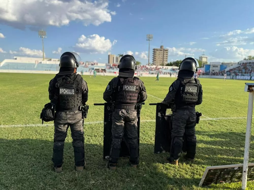 Polícia Militar atua no jogo amistoso entre Nacional e Esporte, em Patos