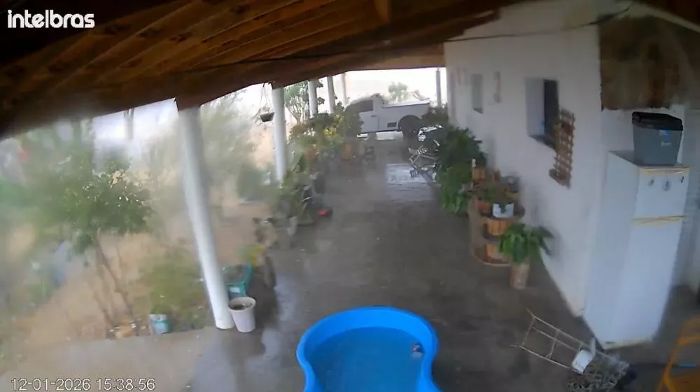 Chuva em propriedade na rural de São Mamede (Imagens cedidas: Gabriel Nóbrega)