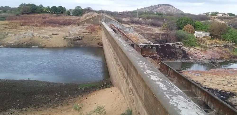 Barragem da Farinha opera em nível crítico e renova esperança de recarga com previsão de chuvas