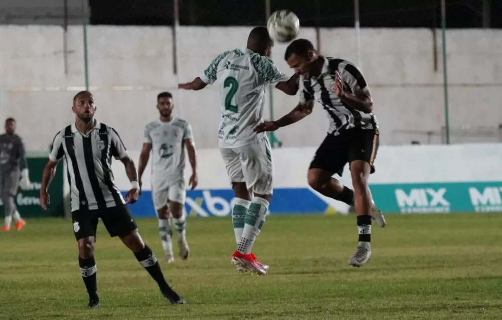Marizão sofre com apagão, mas Sousa vence o Treze com dois gols de Luís Henrique