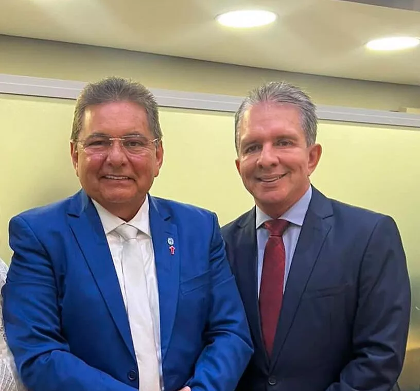 Nabor aponta Adriano Galdino como nome forte para possível vice de Lucas Ribeiro em 2026