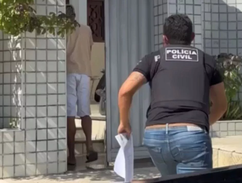 Homem que mantinha relação com menor de 13 anos é preso pela Polícia Civil em Coremas por estupro de vulnerável; mãe da vítima também é indiciada