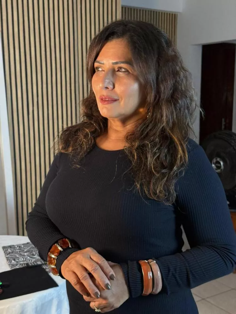 Edna Ribeiro propietária da Hora Exata em Patos