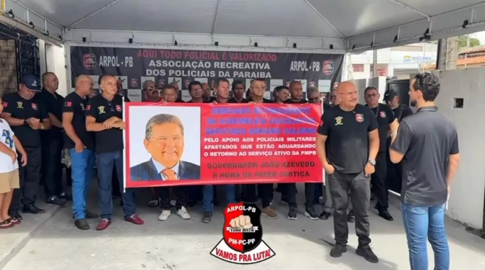 Policiais militares afastados cobram posicionamento do Governo da Paraíba sobre reintegração