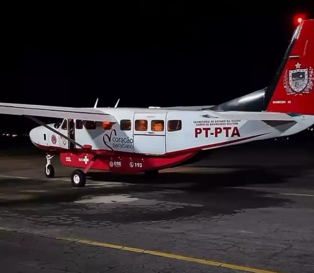 Bebê de 32 dias é transferido por equipe aeromédica de Sousa para João Pessoa em operação pela vida