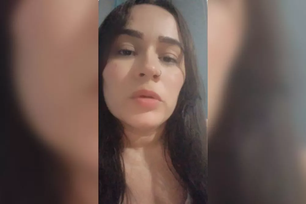 Mãe relata episódio de possível maus-tratos contra filho com TDAH em escola de Patos; Secretaria diz que caso está sendo apurado e confirma afastamento temporário de profissional