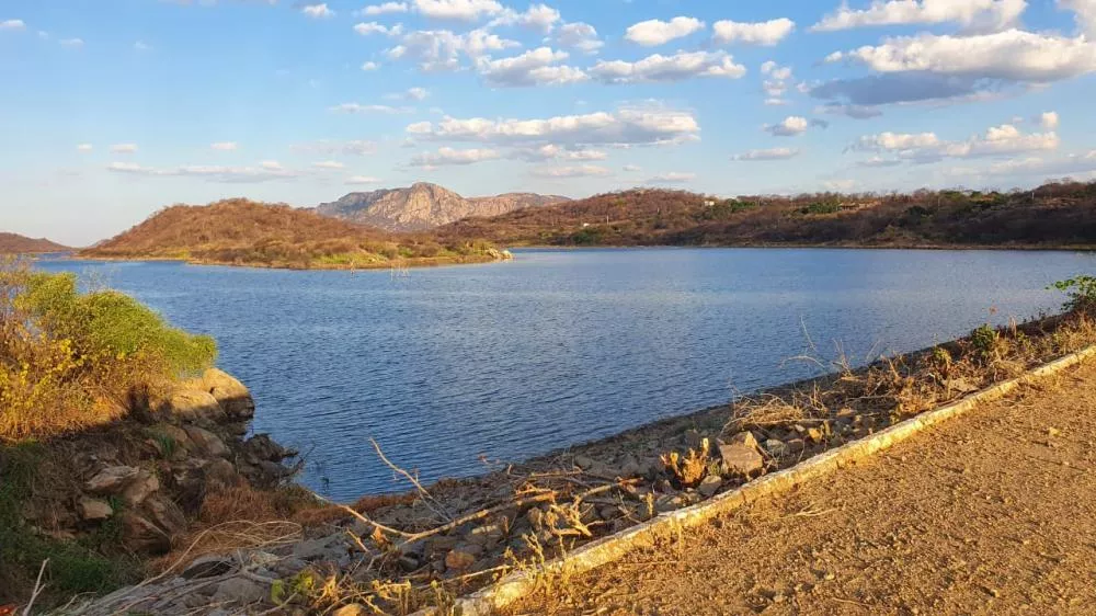 Análise Hídrica: Açude do Cego registra 26% de volume em 2026