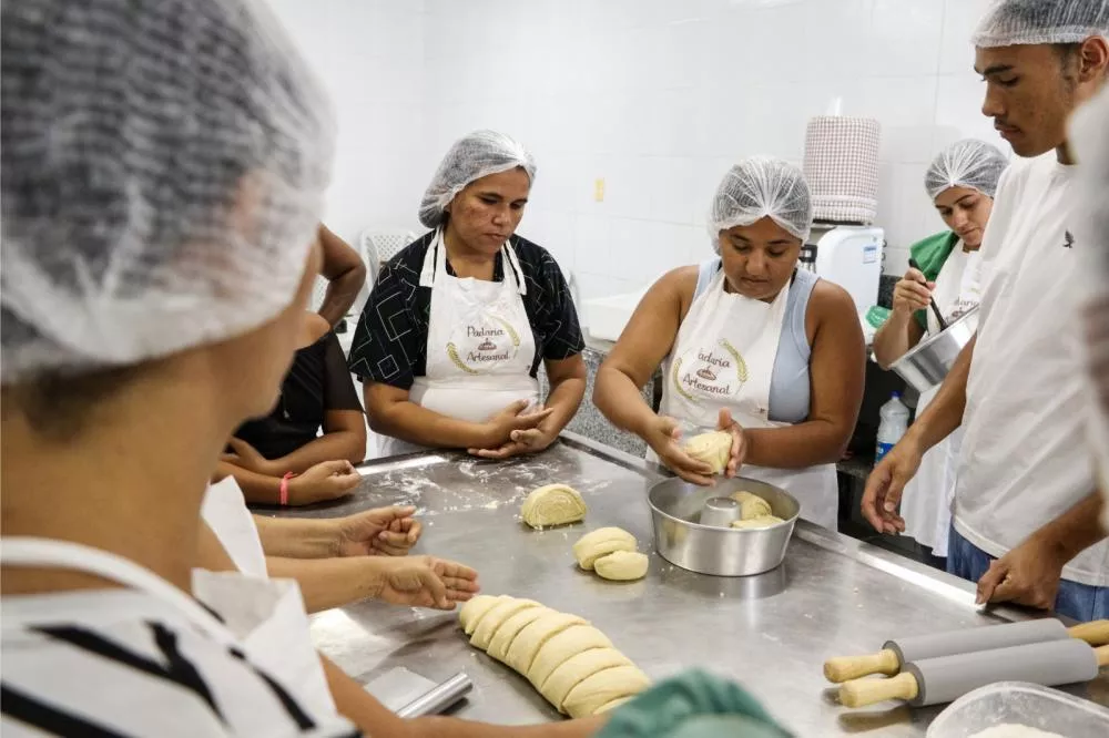 Padaria Artesanal promove aprendizado e oportunidade para moradores do Distrito de Santa Gertrudes