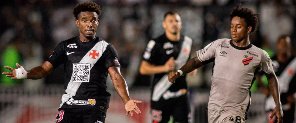 Vasco vence o Athletico-PR em São Januário, amplia sequência invicta e encosta no G-4 do Brasileirão