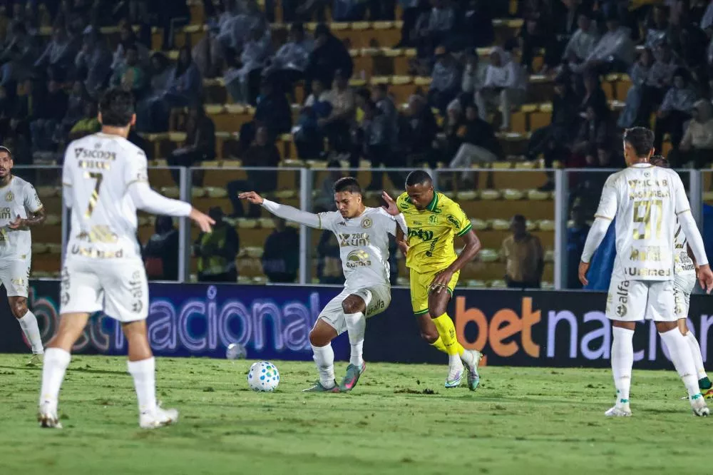 Mirassol e Chapecoense ficam em empate ruim para os dois em duelo do Z-4 do Brasileirão