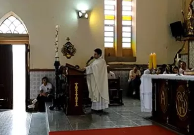 Padre da Paraíba pede desculpas públicas à família de Preta Gil após processo por danos morais