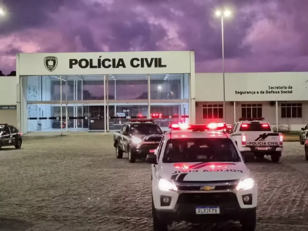 Polícia Civil prende padrasto em flagrante por estupro de vulnerável contra enteada em praia de João Pessoa