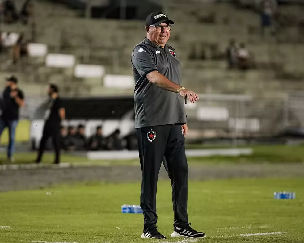 Cadê as vitórias? Atual campeão da Série C, técnico Marcelo Fernandes tem 0% de aproveitamento com o Botafogo-PB