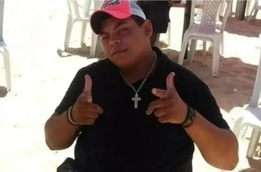 Jovem de 29 anos é morto a tiros em praça pública no Sertão da Paraíba