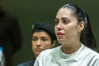 Monique Medeiros, mãe de Henry Borel, deixa a cadeia após receber perdão judicial