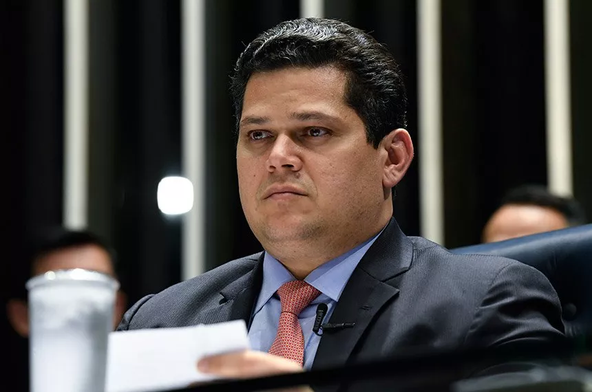 PEC que reduz escala 6×1 entra em semana decisiva no Senado