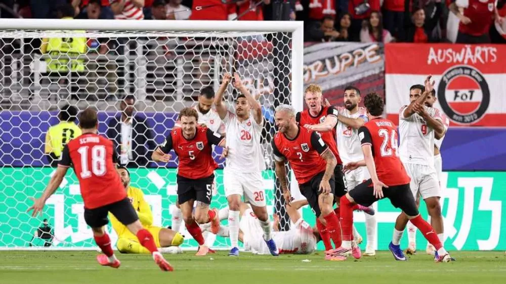 Áustria vê Arnautovic mudar o jogo vindo do banco e vence a Jordânia antes de encarar a Argentina na Copa