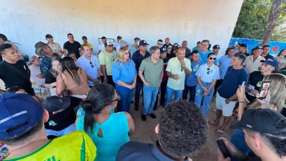 Efraim Filho e George Morais recebem apoio do prefeito e grupo político de José de Caiana