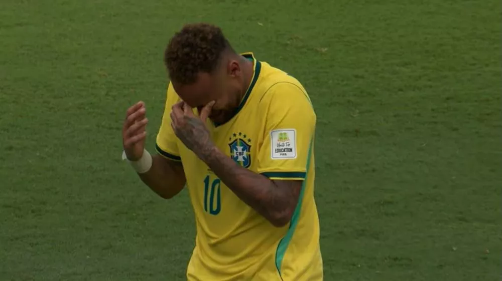 Em última participação, Neymar se despede da Copa com gol de pênalti no fim e vai às lágrimas após eliminação