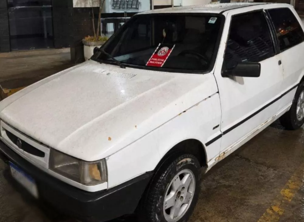 Polícia Militar recupera carro furtado no RN e prende suspeito em Santa Luzia