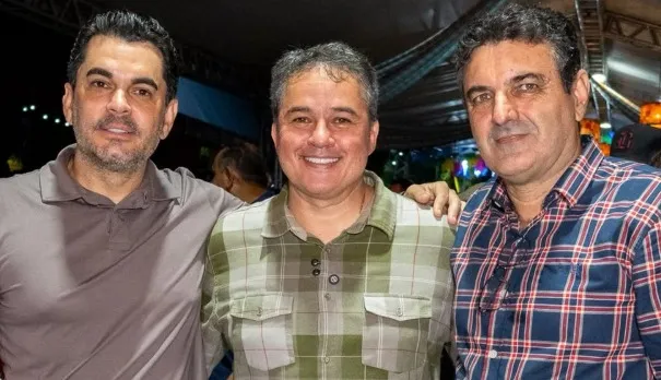 Efraim Filho participa de agenda em Caiçara e recebe apoio do prefeito Tarcísio Soares