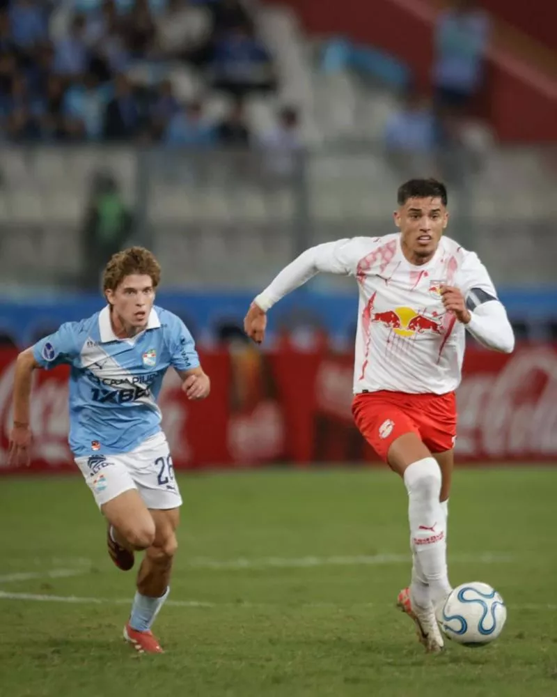 Red Bull Bragantino para na trave contra Sporting Cristal, volta com empate e avança na Sul-Americana com vitória simples