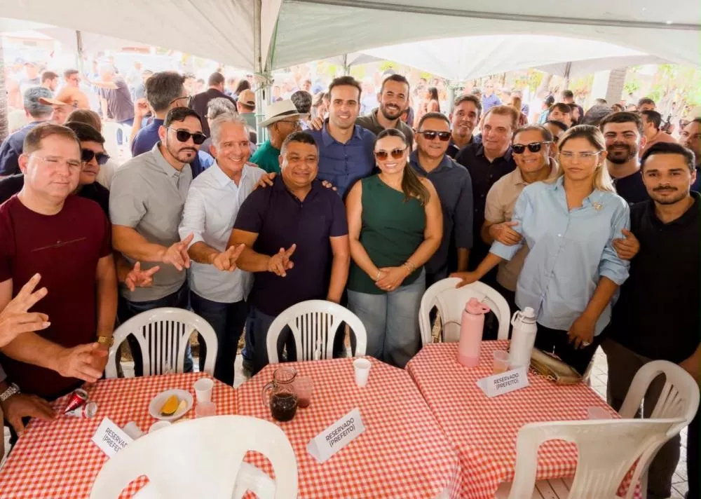 Prefeito Erivan participa de encontro com lideranças políticas em Santa Terezinha