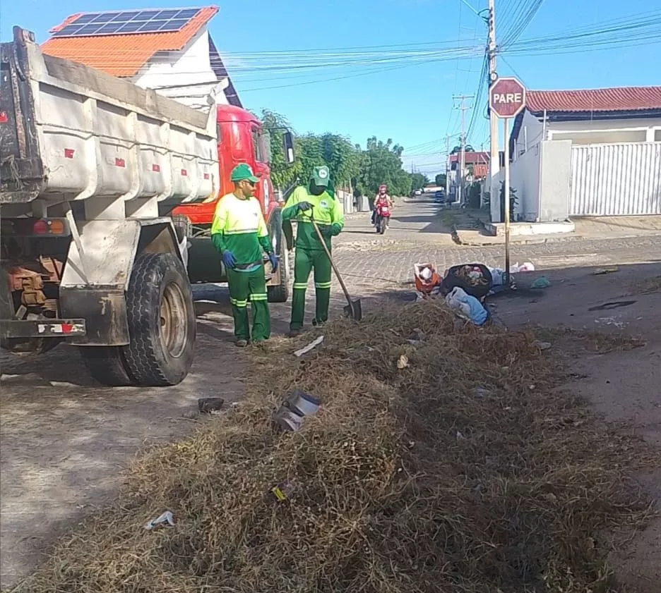 Patos recebe ações de limpeza e melhorias em diversos bairros